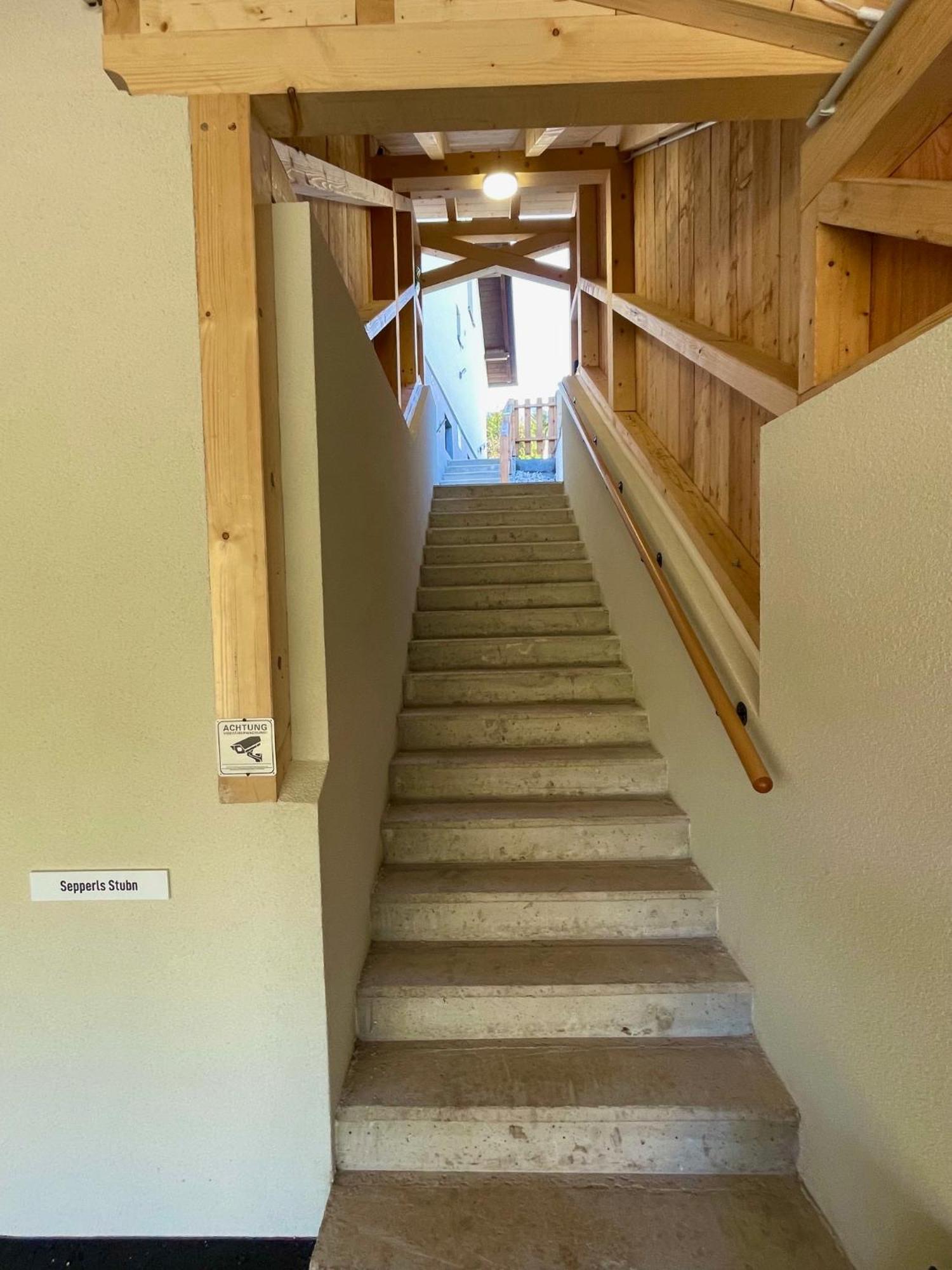 Mitzis Stubn Apartments - Bad Goisern - 24-Hour Self Check-In エクステリア 写真