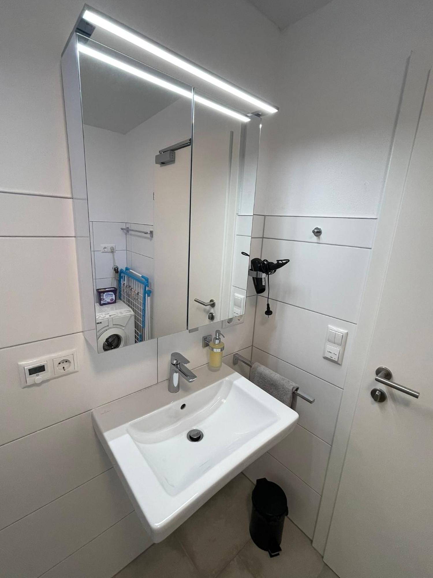 Mitzis Stubn Apartments - Bad Goisern - 24-Hour Self Check-In エクステリア 写真